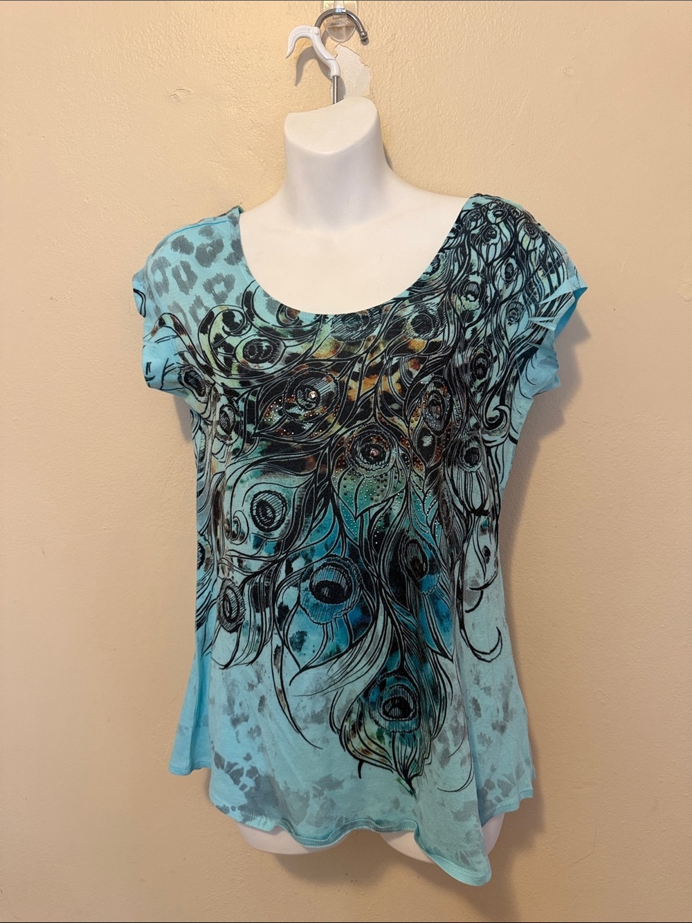 B.L.E.U. Aqua Peacock Feather Print Short Sleeve Top
